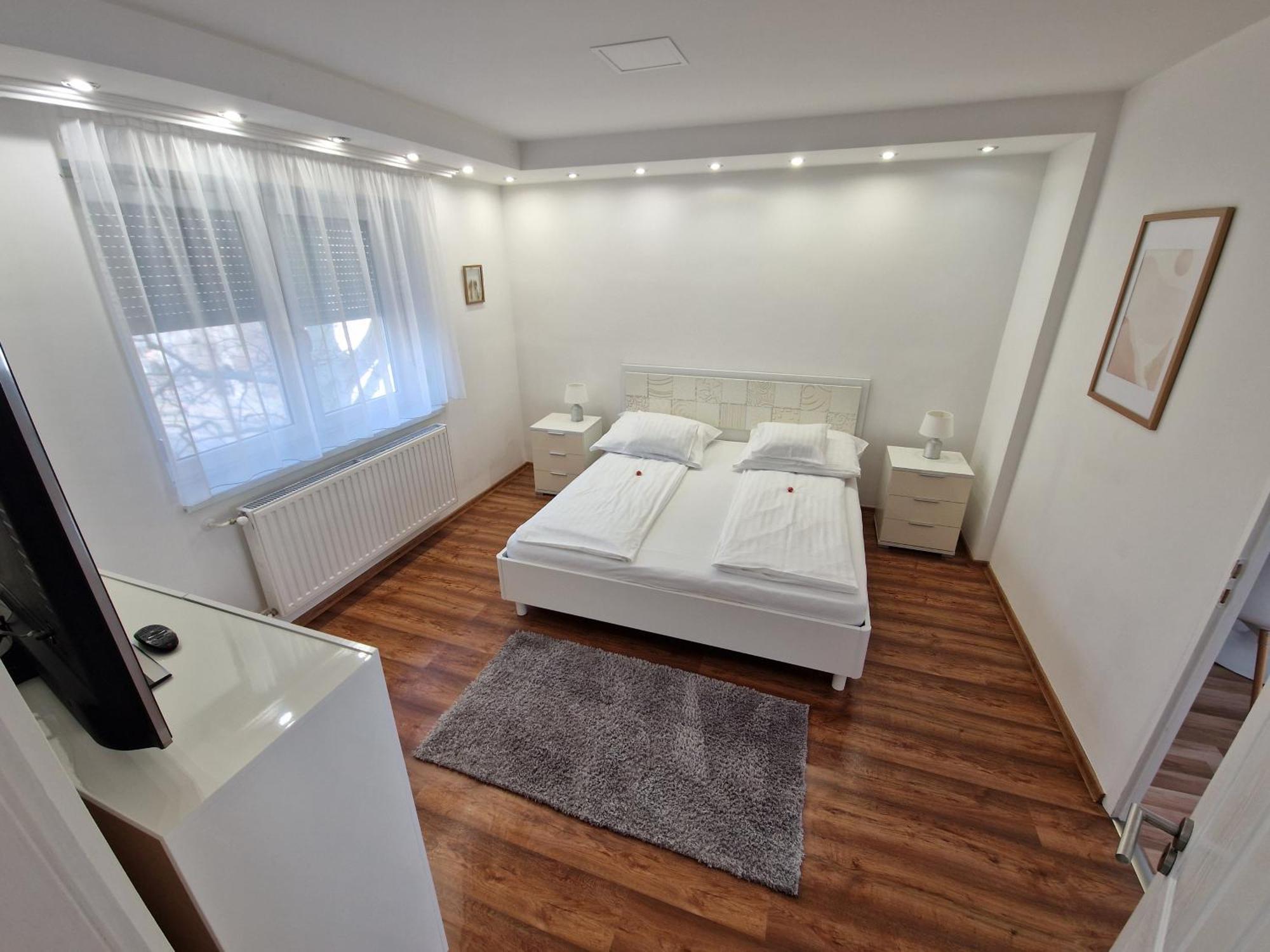 Matrix Apartman Бекешчаба Екстер'єр фото