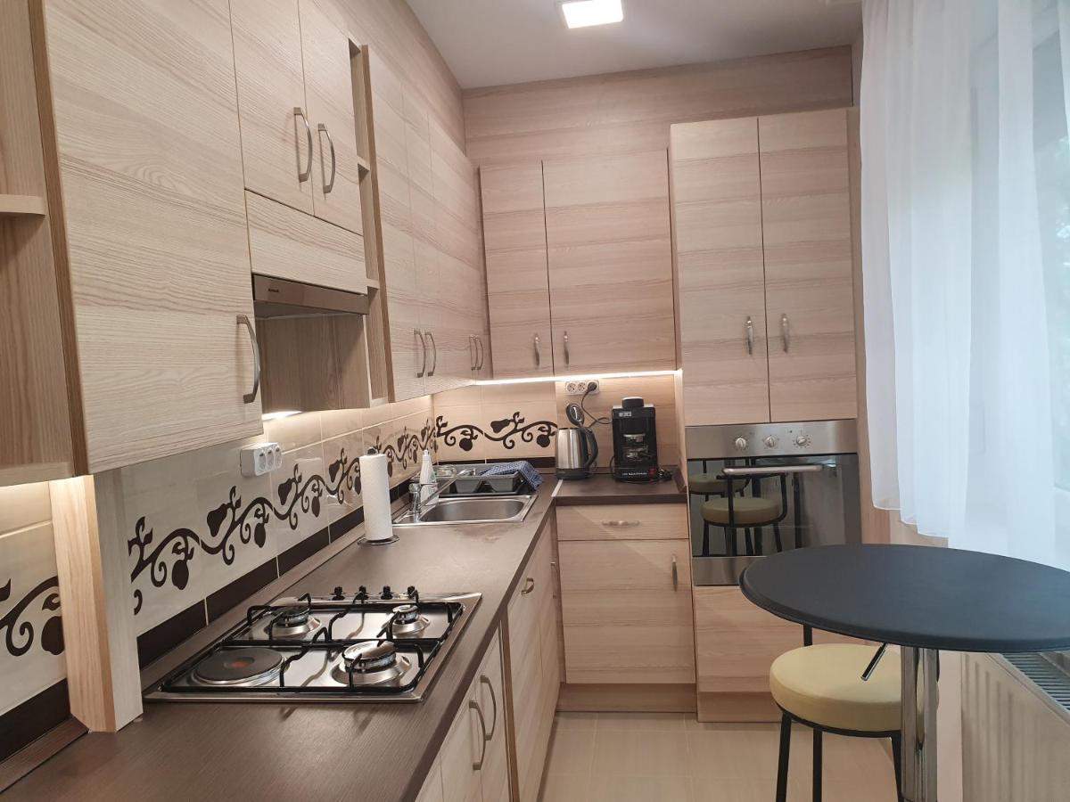 Matrix Apartman Бекешчаба Екстер'єр фото